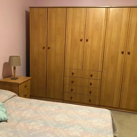 2 Bedroom With Large Share Terrace Appartement